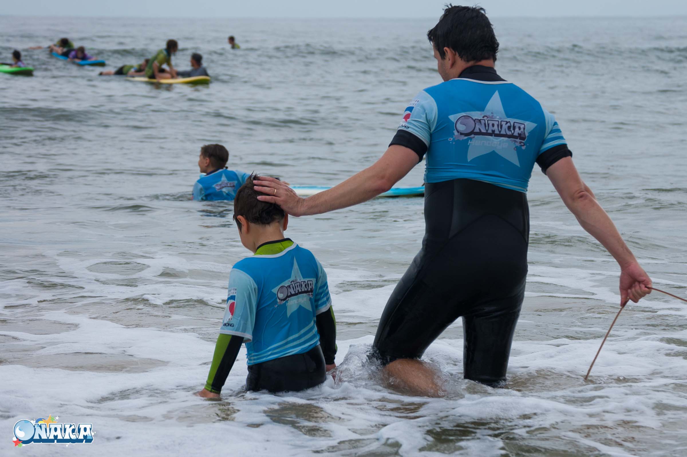 Onaka cours surf famille
